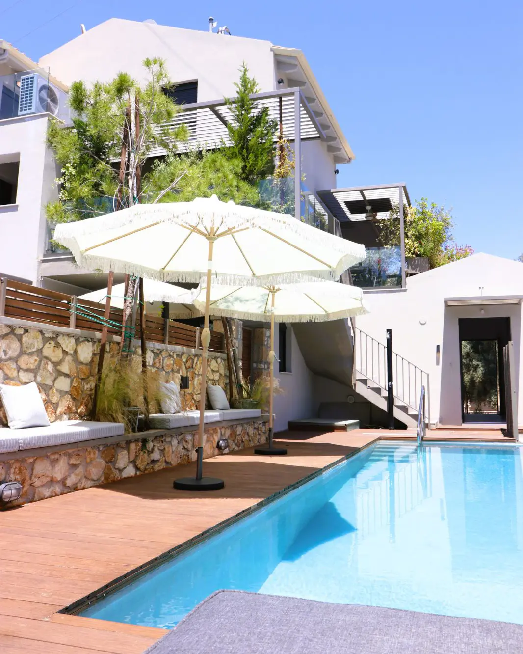 villa-pool